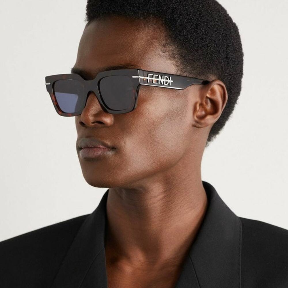 New FENDI Sunglasses FE40078F 01A Authentic